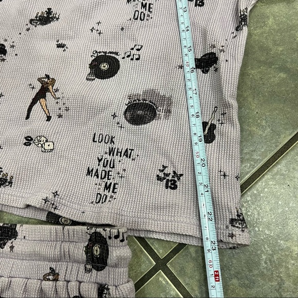 Elizabeth Faith TAYLOR SWIFT Purple Waffle Knit Lounge Pajama Set Youth 2XL EUC - Picture 8 of 10